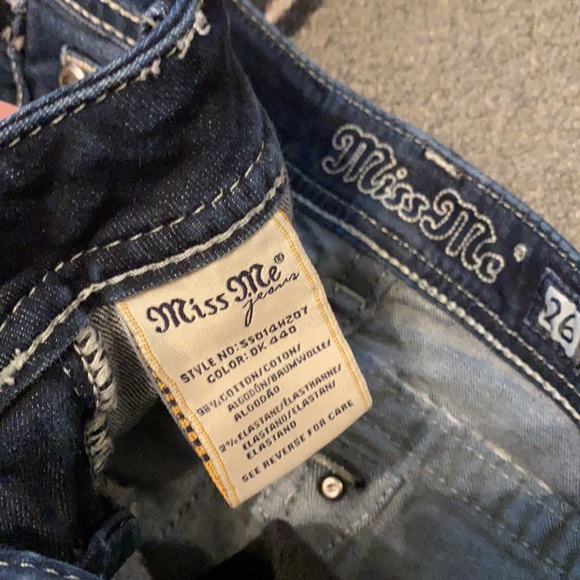 Miss Me signature stretch shorts - Picture 8 of 9